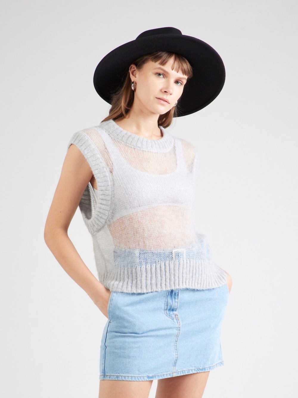 TOP SHOP Sheer Knit Sleeveless Sweater Vest - Light Gray